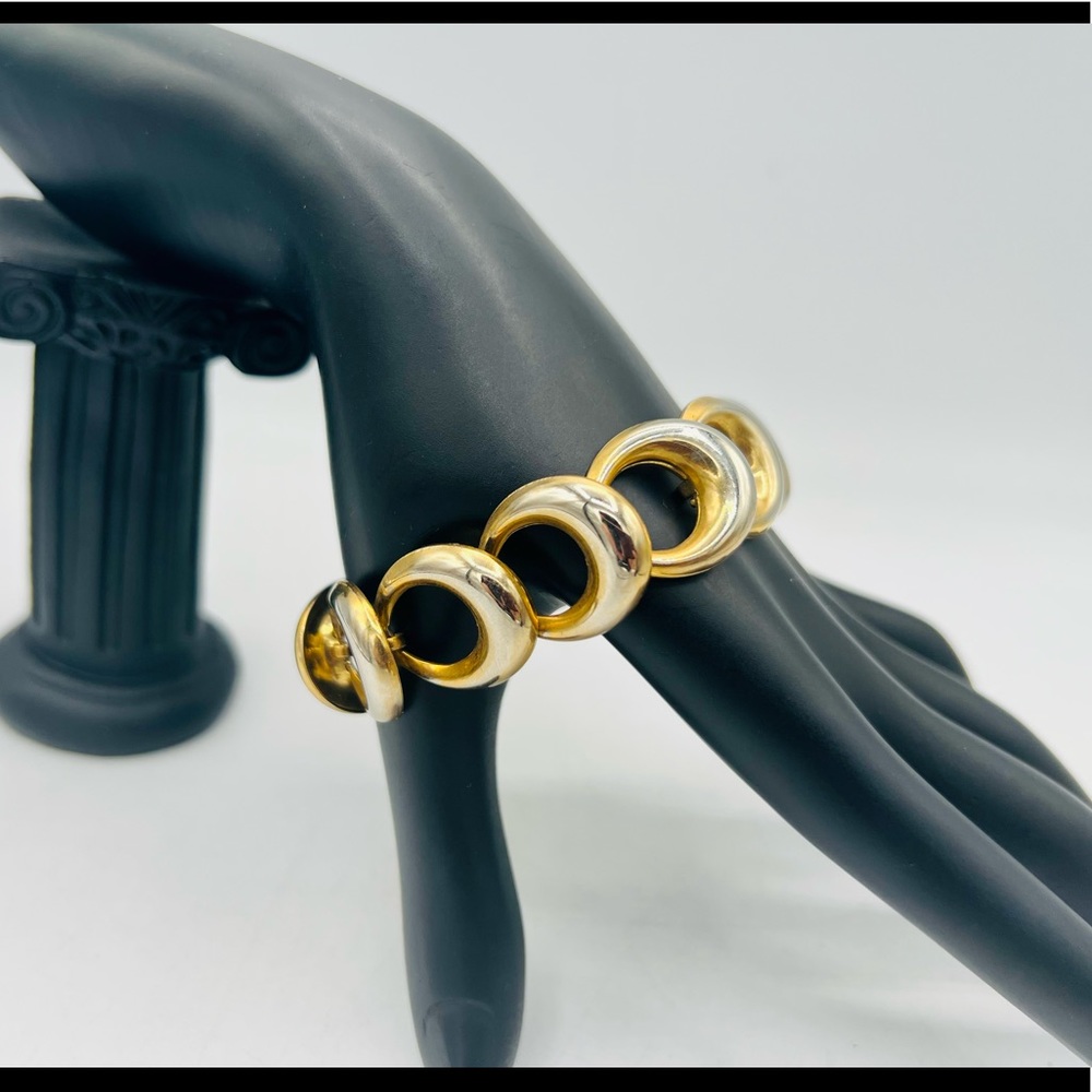 Vintage faded gold horseshoe link bracelet 7”